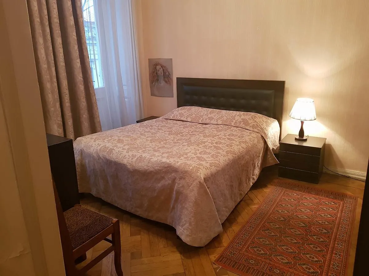טביליסי Nino'S Apartment On Shalva Dadiani